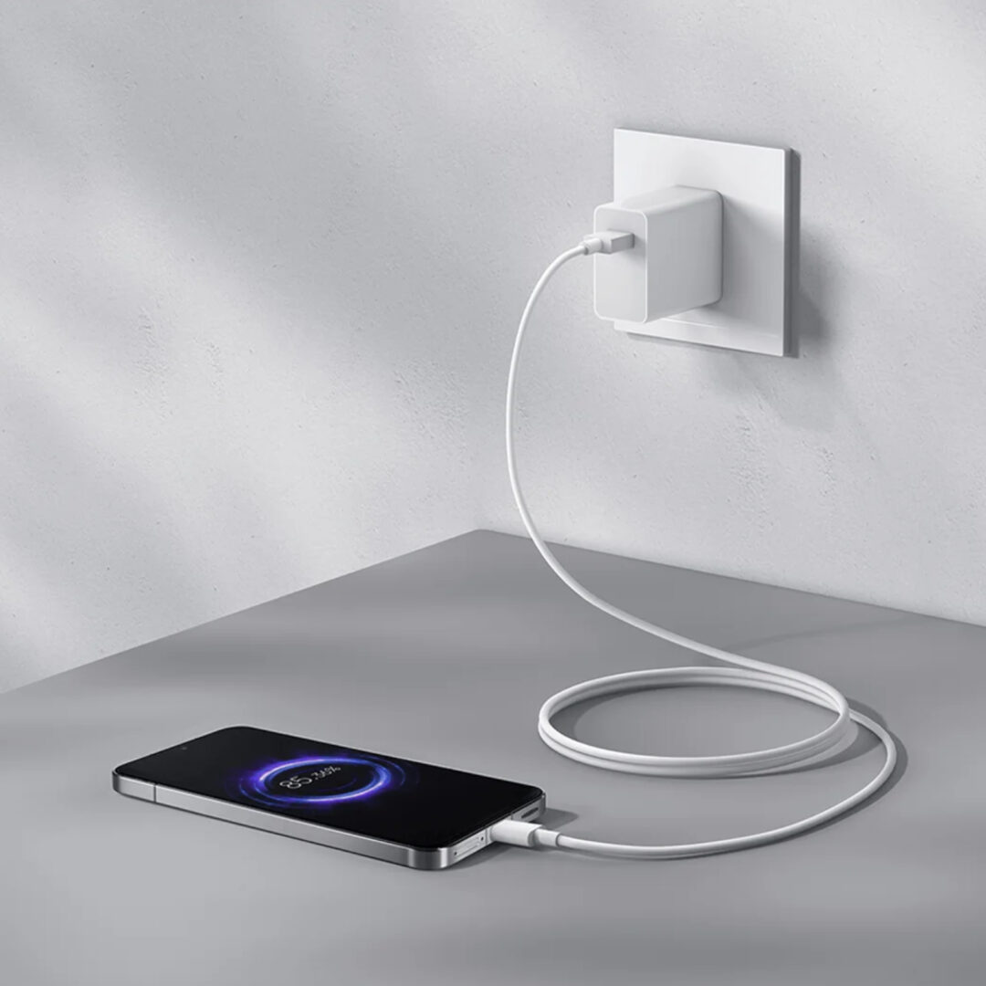BHR087GGL Xiaomi 3A USB A to USB Type C Cable 1M White wr 04a.jpg